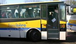 Un bus des transports en commun du Département de l'Isère.