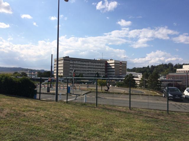 les logements sont situés face au CHU © Radio Scoop