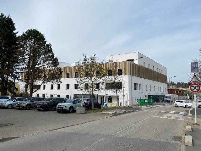 Le nouveau bâtiment de la psychiatrie de l'extérieur. © Radio Scoop