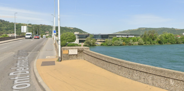 Le pont du Rhône entre Vienne (Isère) et Saint-Romain-en-Gal (Rhône) © Google Street View