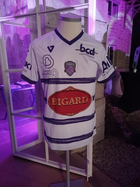 Maillot extérieur USBPA saison 2022-2023 © Didier Berthet, Radio Scoop