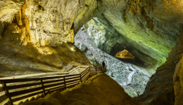 Les Grottes du Cerdon, dans l'Ain