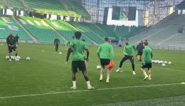 Les joueurs de l'ASSE à l'entraînement.