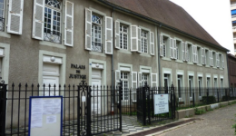 Le Palais de Justice de Cusset.