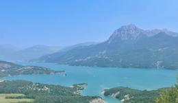 Un homme attaqué par des chiens lors d'une randonnée au pic du Morgon