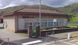 Un rassemblement est prévu, ce jeudi 26 mars, devant l'école maternelle d'Aurec-sur-Loire (Haute-Loire)