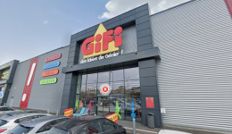 Un homme a été retrouvé endormi dans un magasin GIFI, après avoir volé des bonbons à Clermont-Ferrand.