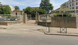 L'entrée du tribunal de Villefranche-sur-Saône