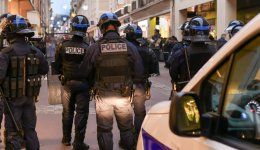 Les forces de lâordre étaient mobilisées ce samedi 30 mai dans le centre-ville de Clermont-Ferrand à l'issue de la victoire du PSG