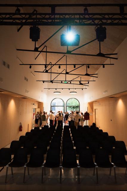 L'intérieur de l'Entrepôt © Agence Qui Plus Est