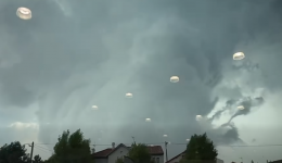 Une mini-tornade s'est formée près de Saint-Ãtienne, ce jeudi 16 juillet