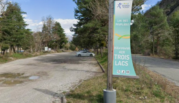 En raison de présence de cyanobactéries, la baignade et els acivités nautiques sont interdites jusqu'à nouvel ordre