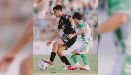 L'attaquant de l'OL Rémi Himbert pendant le match.