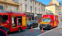 Les sapeurs-pompiers du Rhône sont mobilisés ce dimanche 9 août pour une inondation au 188 Grande Rue, à Oullins-Pierre-Bénite