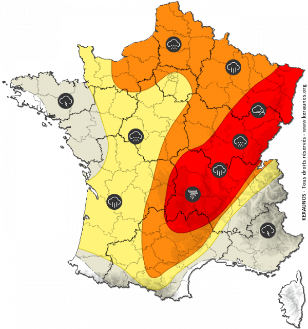 Le risque d'orages violents est particulièrement marqué en Auvergne-Rhône-Alpes, ce jeudi 27 août © Keraunos