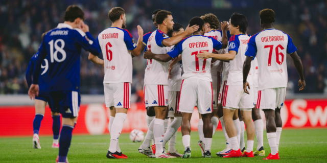 Les joueurs de l'OL face à ceux d'Anderlecht. © X (anciennement Twitter) @ol