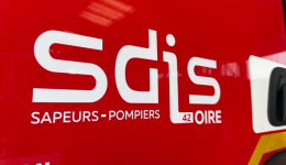 Le garage était totalement embrasé à l'arrivée des pompiers
