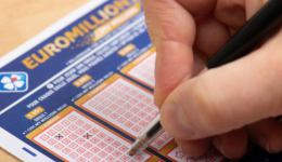 Un père et son fils ont retrouvé, plusieurs semaines après le tirage, un ticket gagnant d'un million d'euros