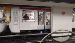 L'homme, âgé d'une quarantaine d'années, est décédé mardi 22 septembre après avoir été percuté par une rame de la ligne A du métro lyonnais