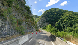Le Département de l'Ain a annoncé le prolongement de la fermeture de la RD 1084 à Cerdon, dans le secteur du Val d'Enfer