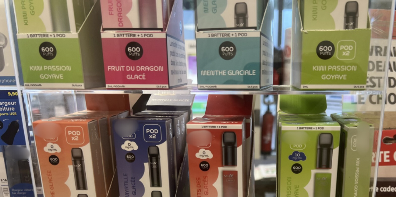 Fini le vapotage jetable ! Les "puffs" dsormais officiellement interdites en France - Radio SCOOP Fini le vapotage jetable ! Les "puffs" dsormais officiellement interdites en France - Radio SCOOP