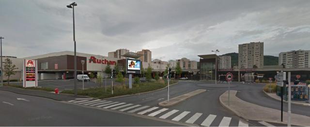 Centre De Vaccination Auchan Nord Clermont Ferrand
