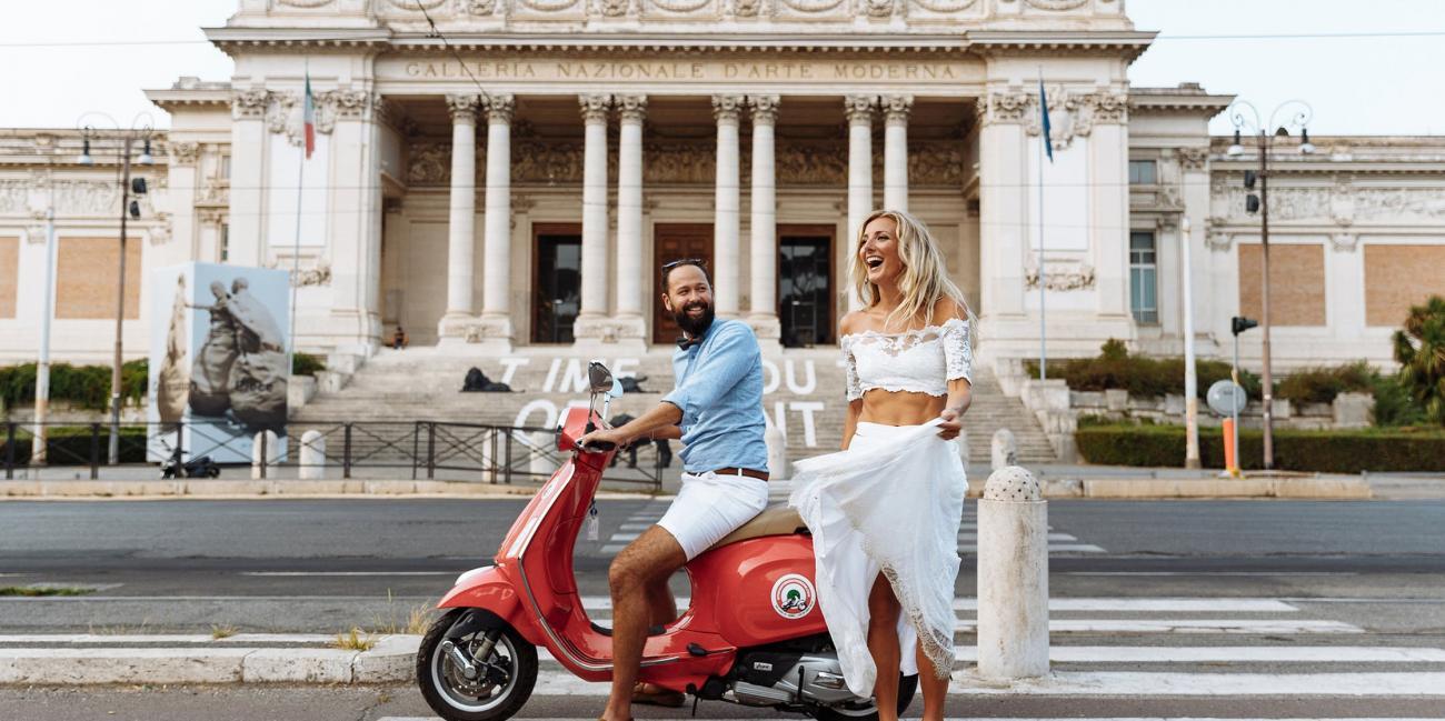 Vous pouvez désormais louer un petit ami pour vos photos Instagram ! Radio SCOOP