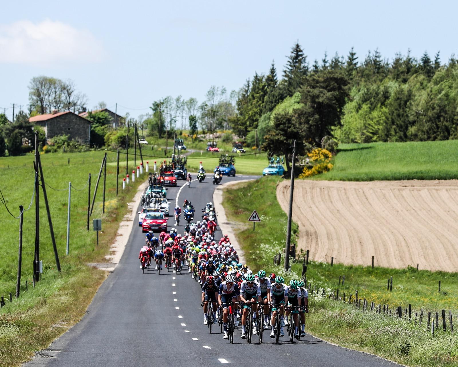 Critérium du Dauphiné 2023 le grand départ se fera dans le Puyde