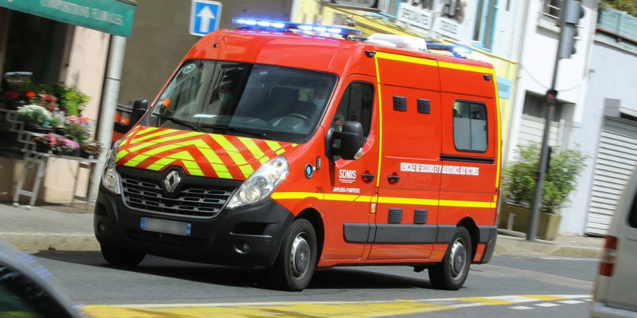 Lyon : ivre, il percute une voiture de police - Radio Scoop
