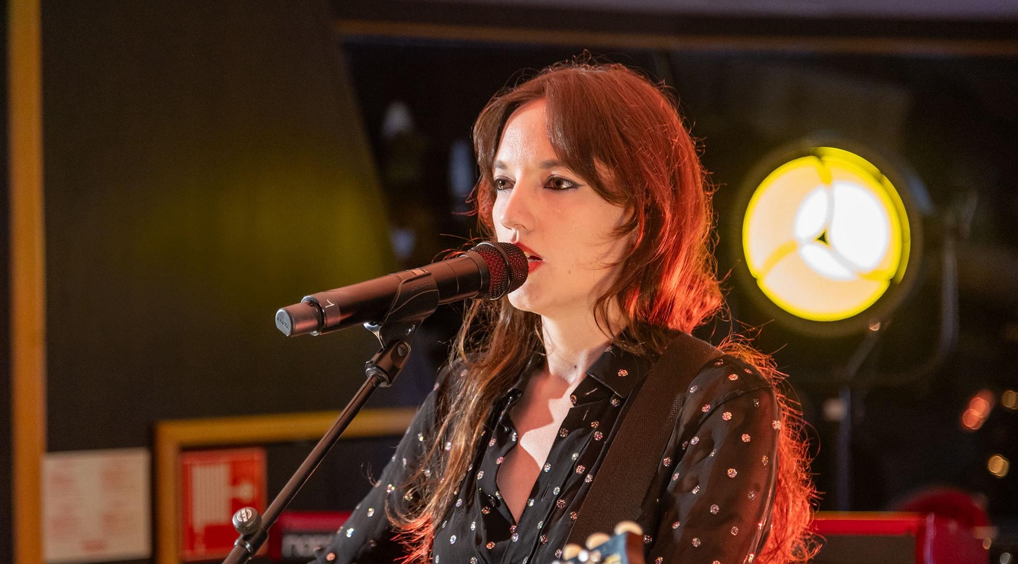 Montez à bord du SCOOP Live avec Jain, Christophe Willem, Eloïz et