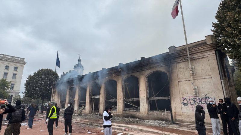Lyon : un million d'euros de dégâts après les émeutes