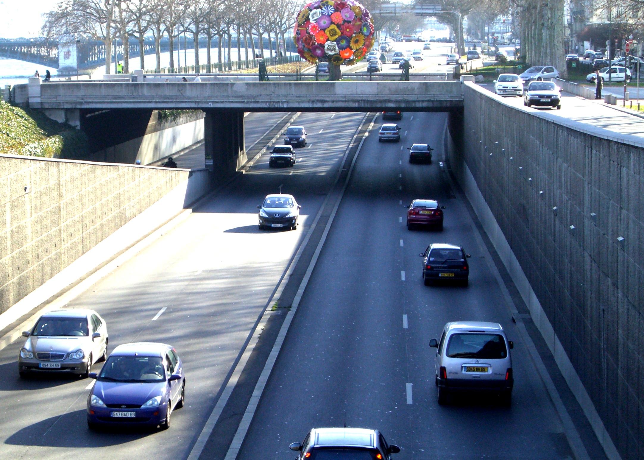 Pollution de l'air : la circulation différenciée levée à Lyon et aux ...